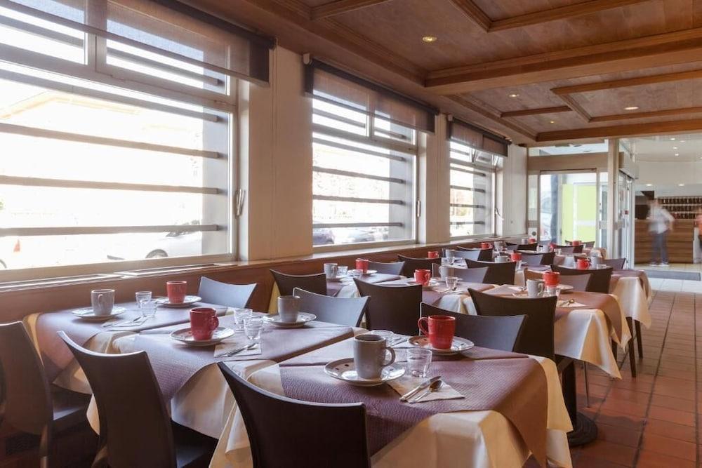 The Originals City, Hotel Colmar Gare Exterior foto